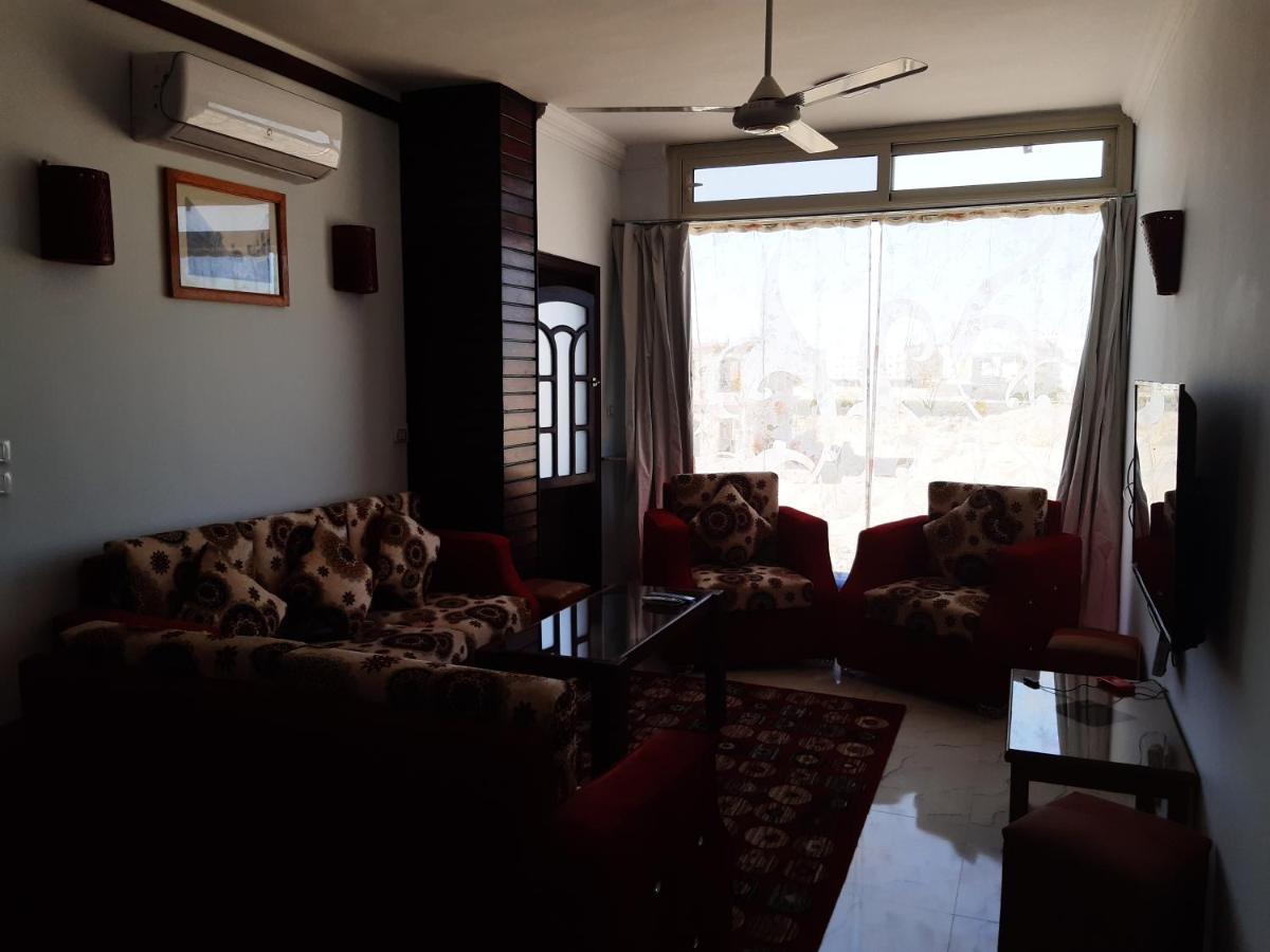 German Dolphin Apartment El Qoseir Exterior photo